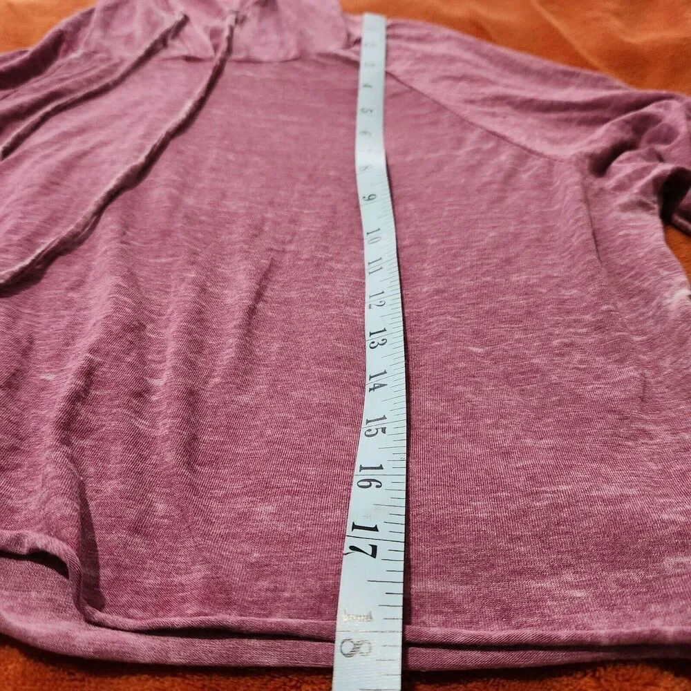 Ever Hottie Cropped Hoodie Size Medium Cranberry Color Lightweight. New